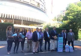 La FTL, con más de 20.000 cartas firmadas, insta al Tribunal Constitucional a que resuelva el recurso sobre la prohibición de los toros en Cataluña