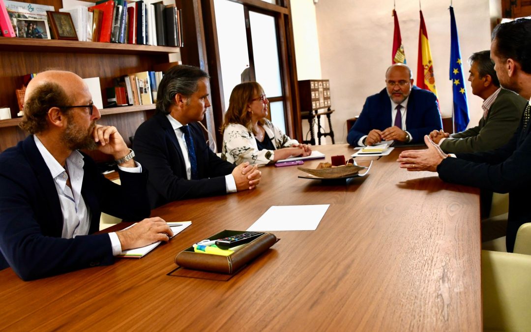 La Fundación Toro de Lidia se reúne con el Gobierno de Castilla-La Mancha para abordar la creación del premio nacional