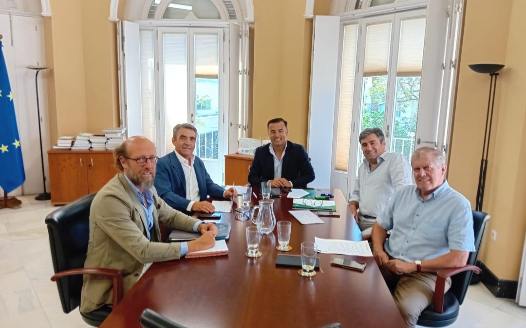 La Fundación Toro de Lidia se reúne con David Gil, secretario general de Interior de la Junta de Andalucía